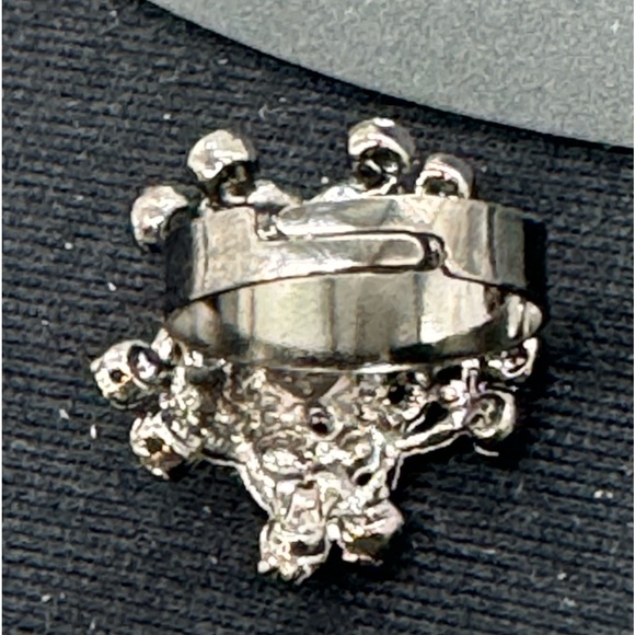 Fashion Jewelry Statement Ring Size adjustable - Picture 6 of 6